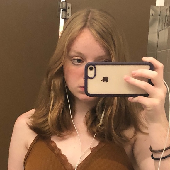 carolinejone832